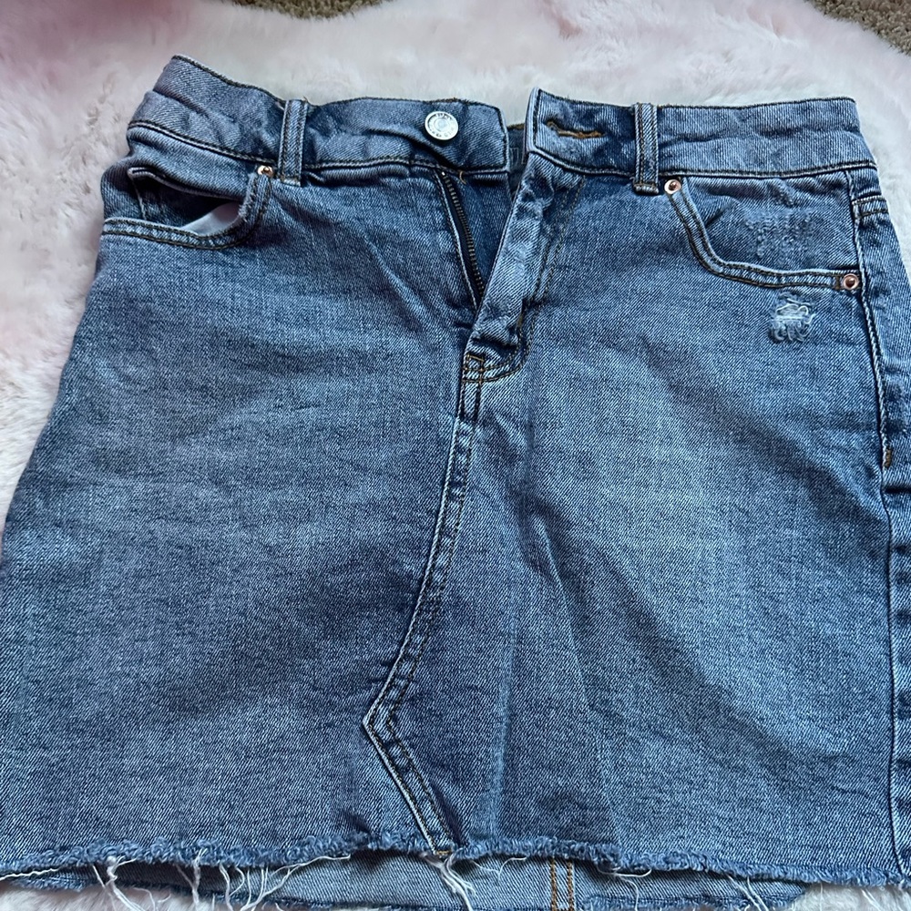 Women/teen jean skirt!